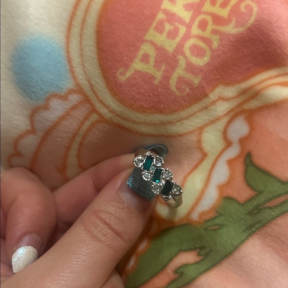 1972 Evening Classic Vintage Avon Silver Ring with Teal Accents gemstones - Picture 5 of 5